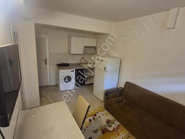 Yaşamkentte Cadde Üzeri 1+1 Eşyalı Herşey Dahil Kiralık Daire