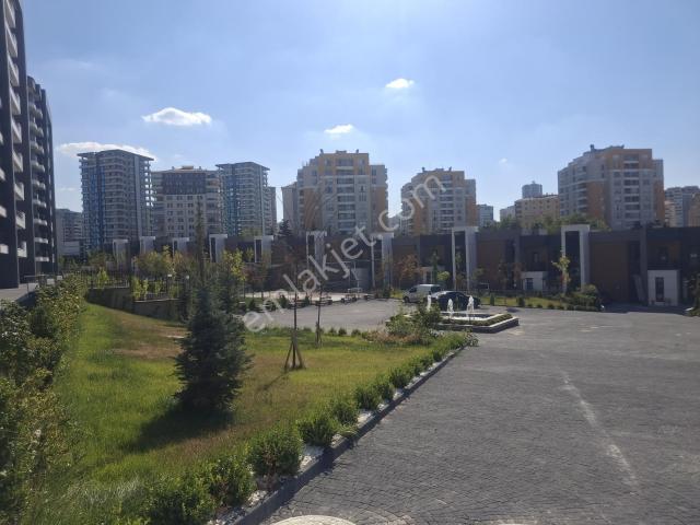 Yaşamkentte  Prestij, Konfor, Kalite Arayanlara Özel 3+1 Daire