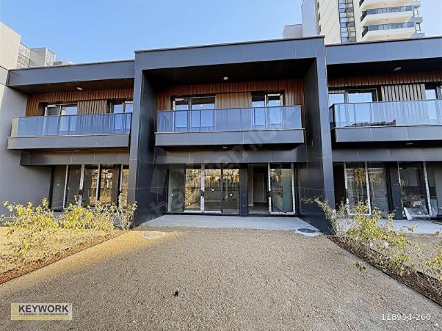 YAŞAMKENT KOÇ REZİDANS'TA SİTE İÇERİSİNDE SIFIR 5+1 VİLLA