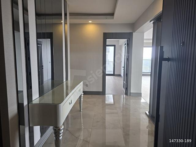 Yaşamkent Lioncity'de 4,5+1 Satılık Daire