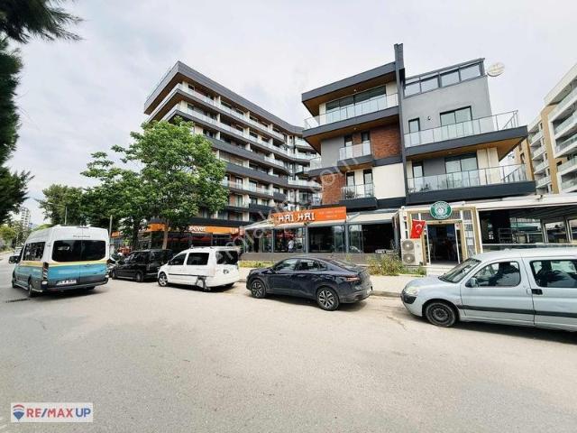 Yaşar Üniv Karşısı 7/24 Güvenlikli Sitede Kiralık Eşyalı 1+1