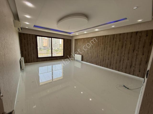 Yaşarsoy Gyo'dan K.köprü Karşıyaka Mah'de 4+1 Kiralık Lüks Daire
