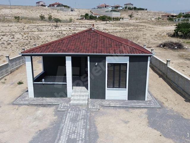 YAĞMUR EMLAKTAN SATILIK BAHÇELİ'DE ROMA HAVUZU CİVARI 2+1 VİLLA