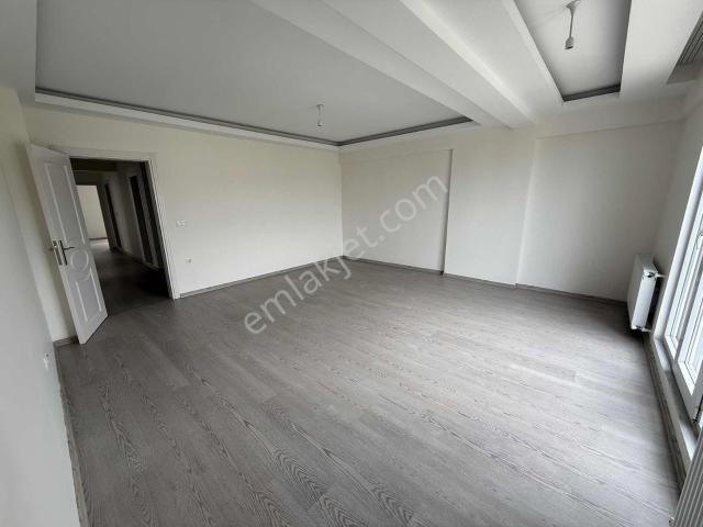Yağmur Emlak'tan Tekkeköyde Kiralık 3+1 Lüks Daire