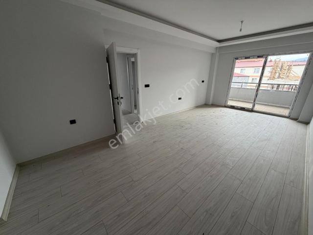 Yağmur Emlak'tan Tekkeköy'de Süper Konum 2+1 Sıfır Satılık Daire