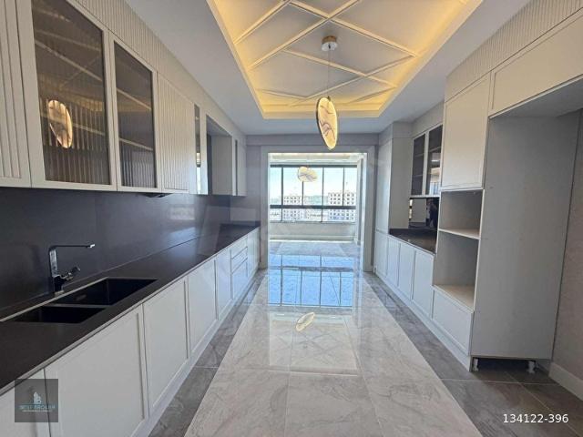 YAMAÇTEPE DE SATILIK SIFIR YAPI 4.5+1 DAİRE