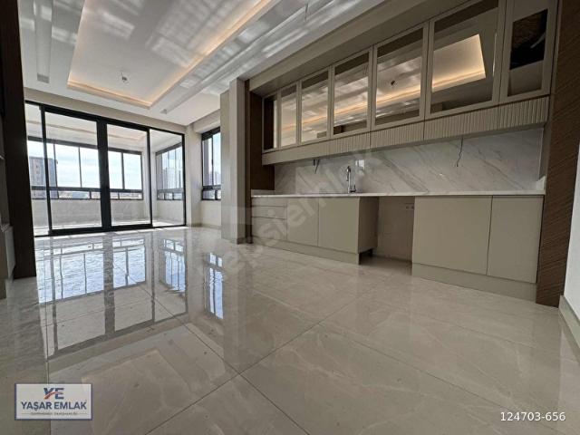 YAMAÇTEPE'DE 230 M2 SATILIK 3.5+1 ULTRA LÜKS ARA KAT DAİRE