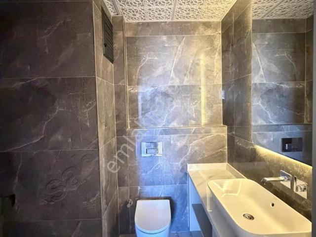 Yamaçtepe'de Özel Konsept Ultra Lüks Satılık 3.5+1 Daire