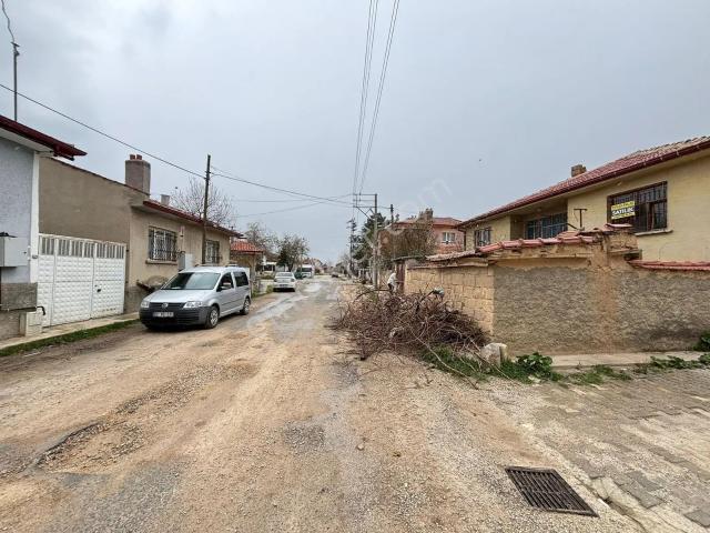 Yaman'dan Bolvadin Yakup Şevki Mah. Satılık Müstakil Ev