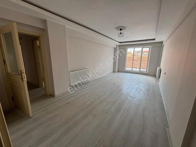 Yaman'dan Bolvadin Yenice Mah. 2+1 Kiralık Daireler