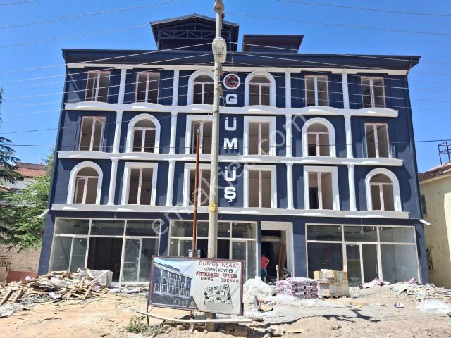 Yaman'dan Bolvadin Bağlarbaşı Mah. Satılık Teraslı 1+1 Daire