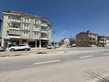 Yaman'dan Bolvadin Sağlık Meslek Lise Karşısı Satılık 3+1 Daire