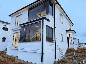 Yaman'dan Malazgirt Mah 2 Adet Satılık 4.5+1 Satılık Sıfır Villa