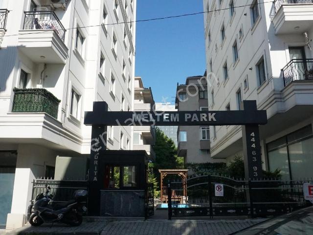Yamanevler Meltem Park Sitesi Kapalı Otoparklı Satılık 1+1 Daire