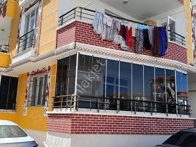 Yamanlar Emlaktan İkinci Kat Rahat Daire