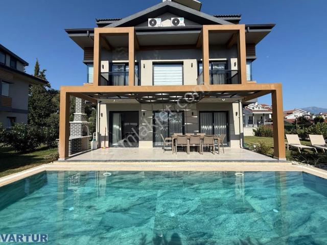 Yanıklar Da Satılık Full Eşyalı 4+1 Müstakil Villa