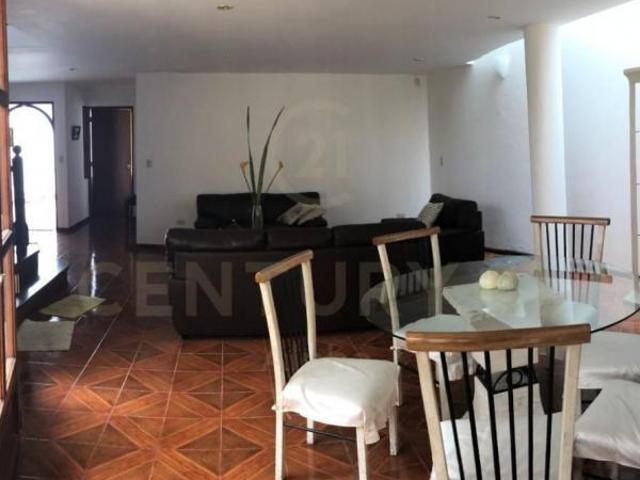 Yanahuara, casa en alquiler en quinta privada¬¬