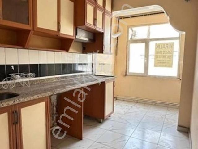 Yabancıya Uygun Çalışan Bekara Uygun Ara Kat Daire Açıklama Oku!