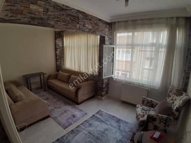 Yabancıya Uygun Fatih Sarı Güzel Caddesinde Full Eşyalı 2+185m2/2. Kat / Kiralık Daire