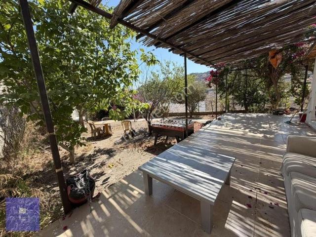 Yahşi Sanatçılar Sitesinde 4+1 Büyük Bahçeli Kiralık Müstakil Ev