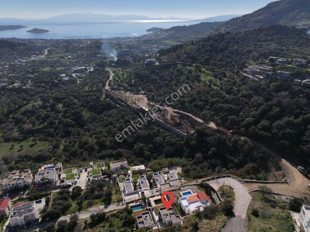 Yahşi'de Satılık Deniz Manzaralı 4+1 Villa