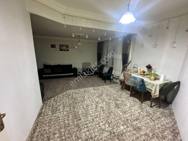 Yakup Göymenden Güneykentte Satlık 3+1 Doğalgazlı Daire