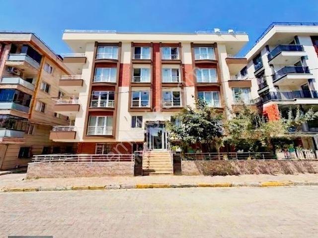 Yakuplu'da Eminevim/fuzulev Uyumlu Satılık 2+1 Fırsat Daire