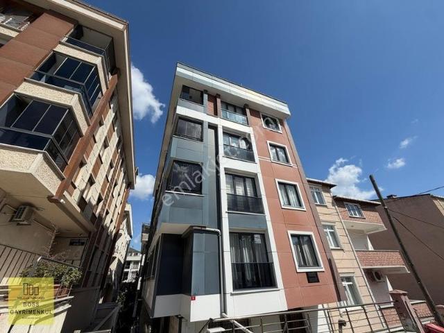 Yakuplu'da Metrobüse Yakın Asansörlü 2+1 Kiralık Daire