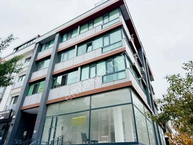 Yakuplu'da Metrobüse Yakın Lüx Yapılı 1+1 Kiralık Daire