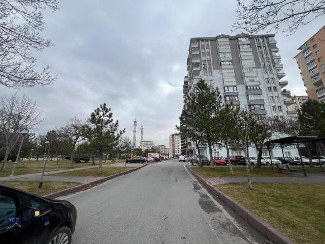 Yakut Mah 240 M2 G/b Cepheli 4+1 Lüks Daire Ygc