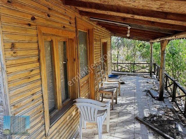 Yaka Müstakil Evli 770 M İmarlı Arsa Elektrik Su Var