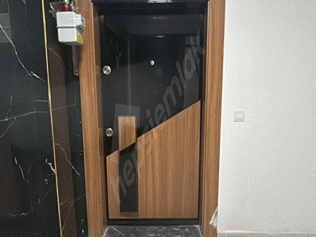 yakacık mahallesi yerden ısıtmalı kiralık 3+1