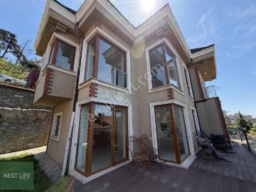 Yakacık Ayazma Konaklarında Deniz Manzaralı Kiralık Villa