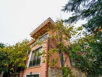 Yakacık'ta Butik Site İçerisinde 5+2 Muhteşem Satılık Villa