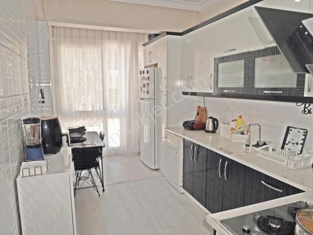 Yakakentte Satılık 2+1 Doğalgaz Kombili+balkonlu serkan Dan
