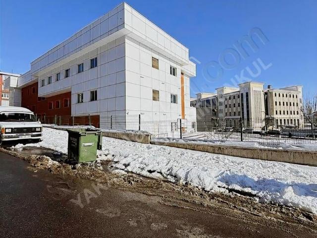 Yakamoz Gayrimenkulden Çiçekli Mahallesi Satılık 3+1 Daire