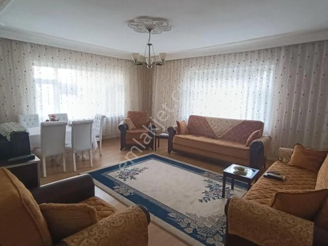 Yakamoz'dan Merkezde 2+1 Site İçerisinde 2+1 Eşyalı Kiralık Daire