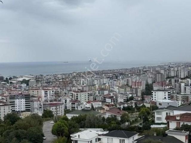 Yalı Gayrimenkul|caddeye Cephe Deniz Manzaralı Eşyalı 2+1 Daire