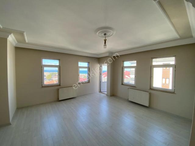 Yalı Gayrimenkulden Kalkınma Mahallesi Kiralık 3+1 Daire