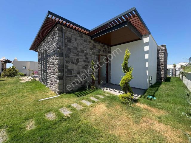 Yalıkavak'ta Sıfır Eşyalı Müstakil Havuzlu Deniz Manzaralı Villa