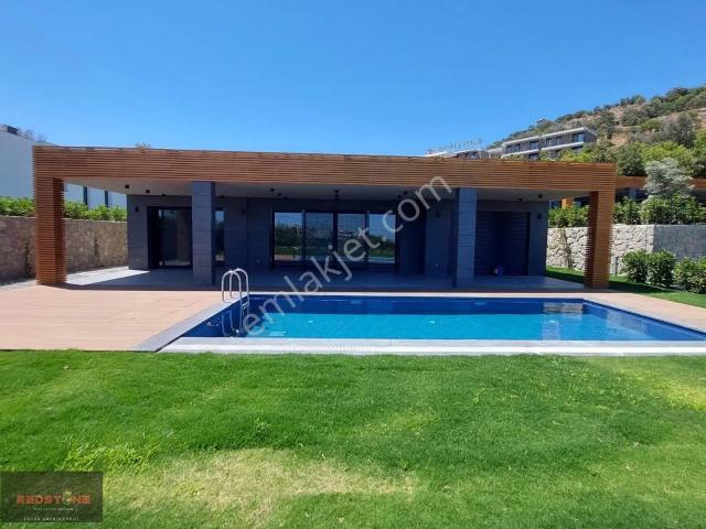 Yalıkavak 1 Dönüm İçinde Tek Kat 4+1 Özel Havuzlu Villa