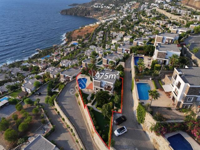 Yalıkavak Gökçebel'de Deniz Manzaralı Kiralık 6+2 Vila