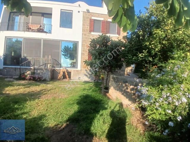 Yalıkavak Geriş'te Deniz Manzaralı Kiralık Villa