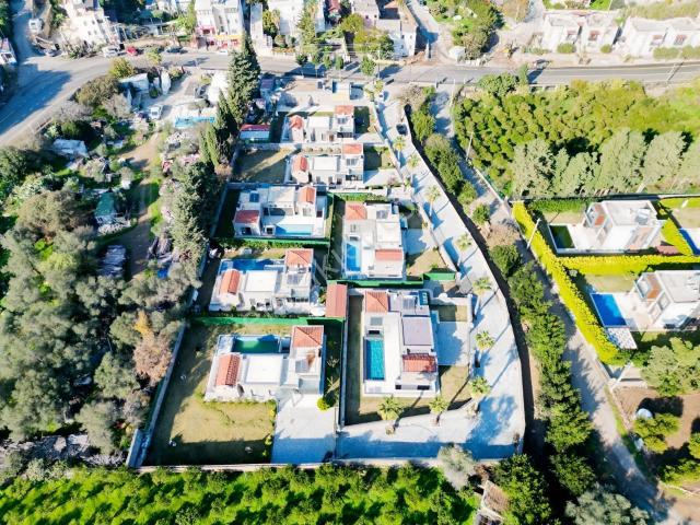 Yalıkavak Geriş'te Denize Yürüme Mesafesinde 5+2 Saunalı Villa