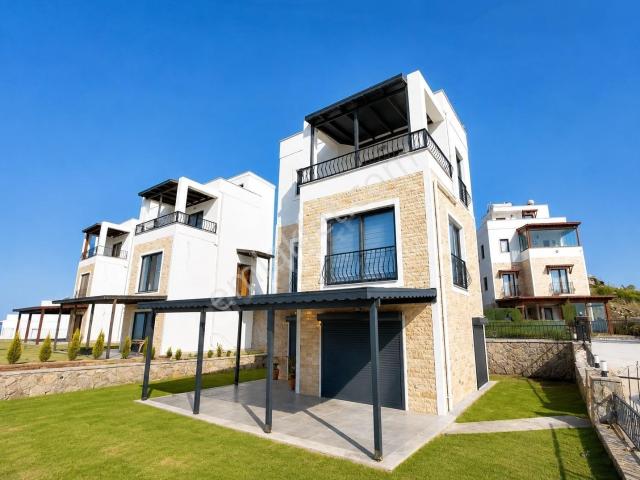 Yalıkavak Kızılburun'da Satılık Havuzlu Site İçinde 3+1 Villa