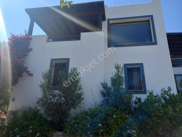 Yalıkavak Küdür Prestijli Sitede Plajlı Full Deniz Manzaralı