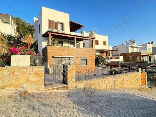 Yalıkavak Küdür'de Eşyalı Kiralık 2+1 Daire Denize Sıfır
