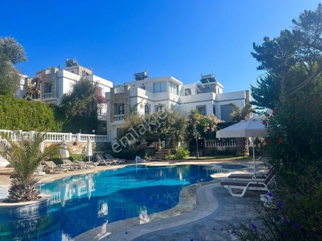 Yalıkavak Mrkzde Marinaya Yürüme Mesafesinde Deniz Man 3+1villa