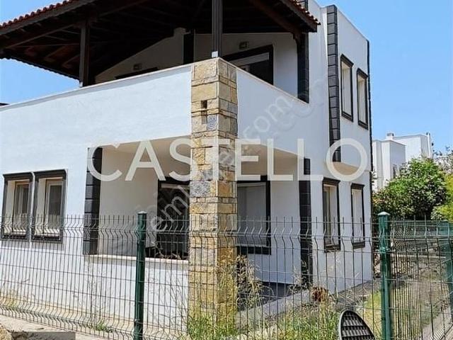 Yalıkavak Tilkicik'te Site İçinde Satılık Villa