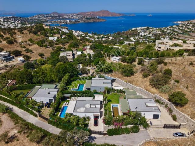 Yalıkavak Tilkicik Koyu 750 M2 Arsa Paylı Müştemilatlı Villa